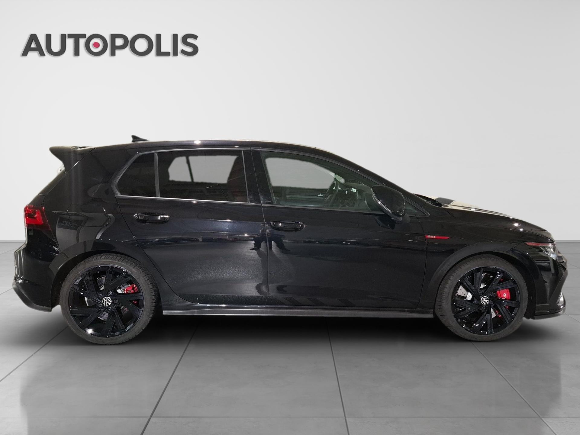 Volkswagen-Golf-image-15